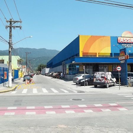 Casa Caraguatatuba no Centro Exterior foto